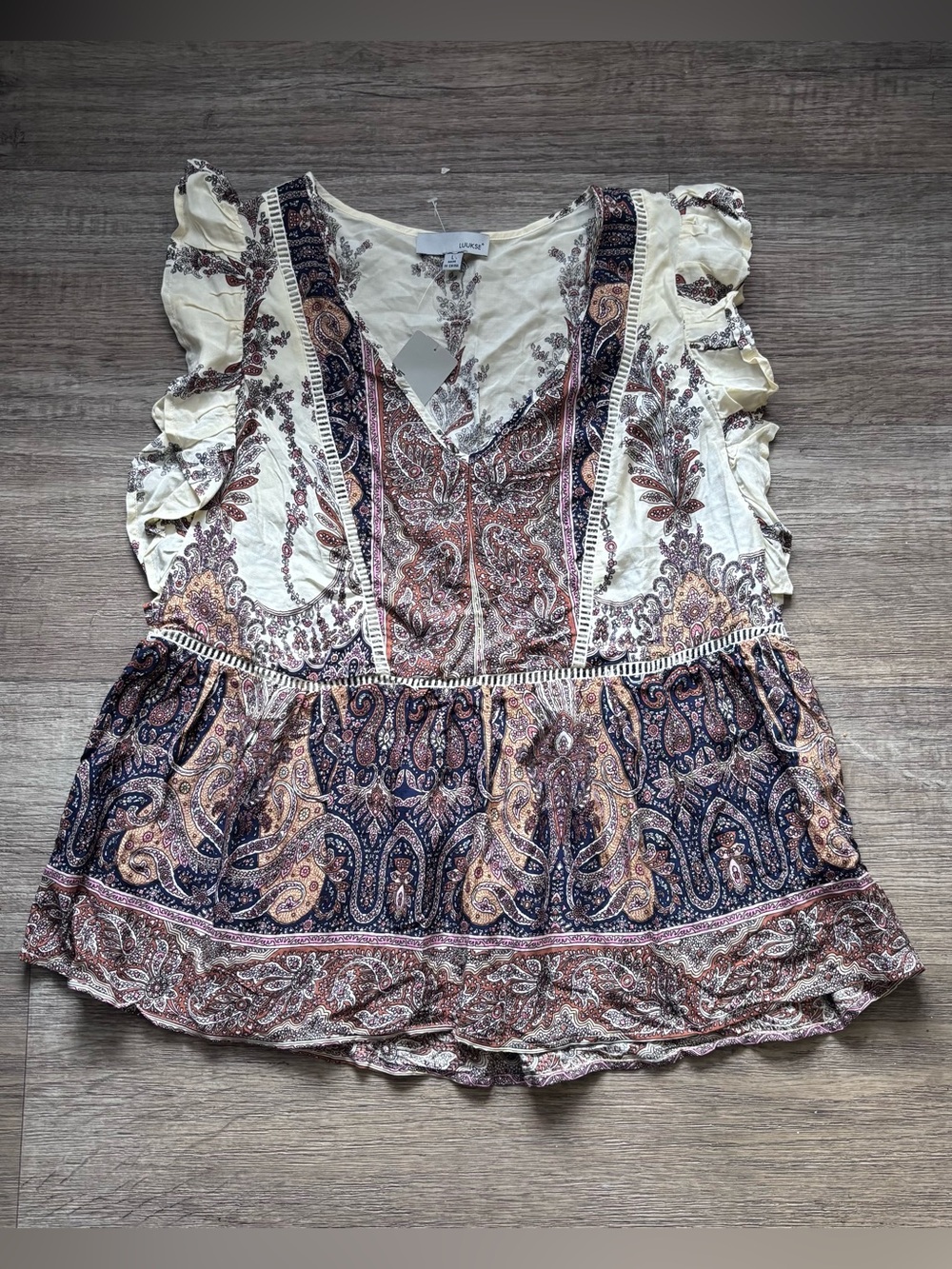 Luukse Boho Paisley Floral Flutter Cap Sleeve Peplum Top Crochet Trim Large NWT